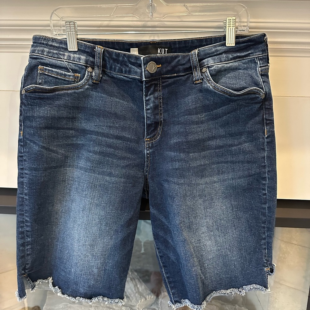 Kut from the Kloth Natalie Bermuda Denim Shorts 14 EUC